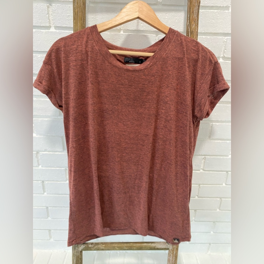Prana Women’s Cozy Up T-Shirt in Rust